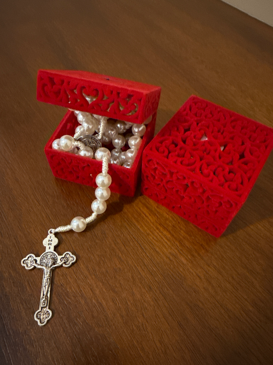 Terco perola branca da caixa vermelha (Farlla)